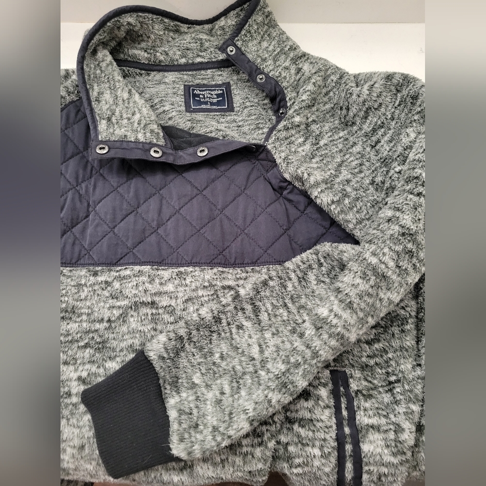 Abercrombie & Fitch Asymmetrical Button Pullover